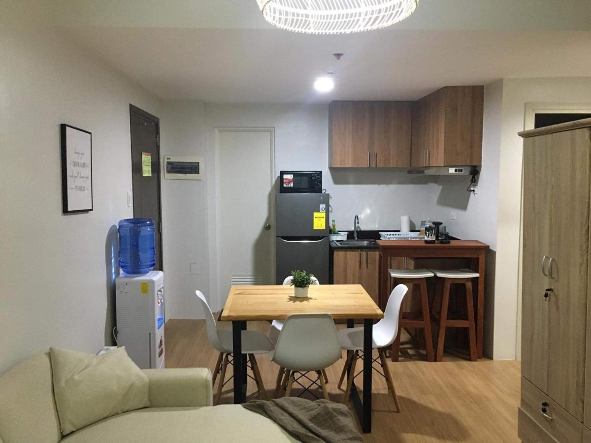 Lovely 2- Br Condo カガヤン・デ・オロ エクステリア 写真